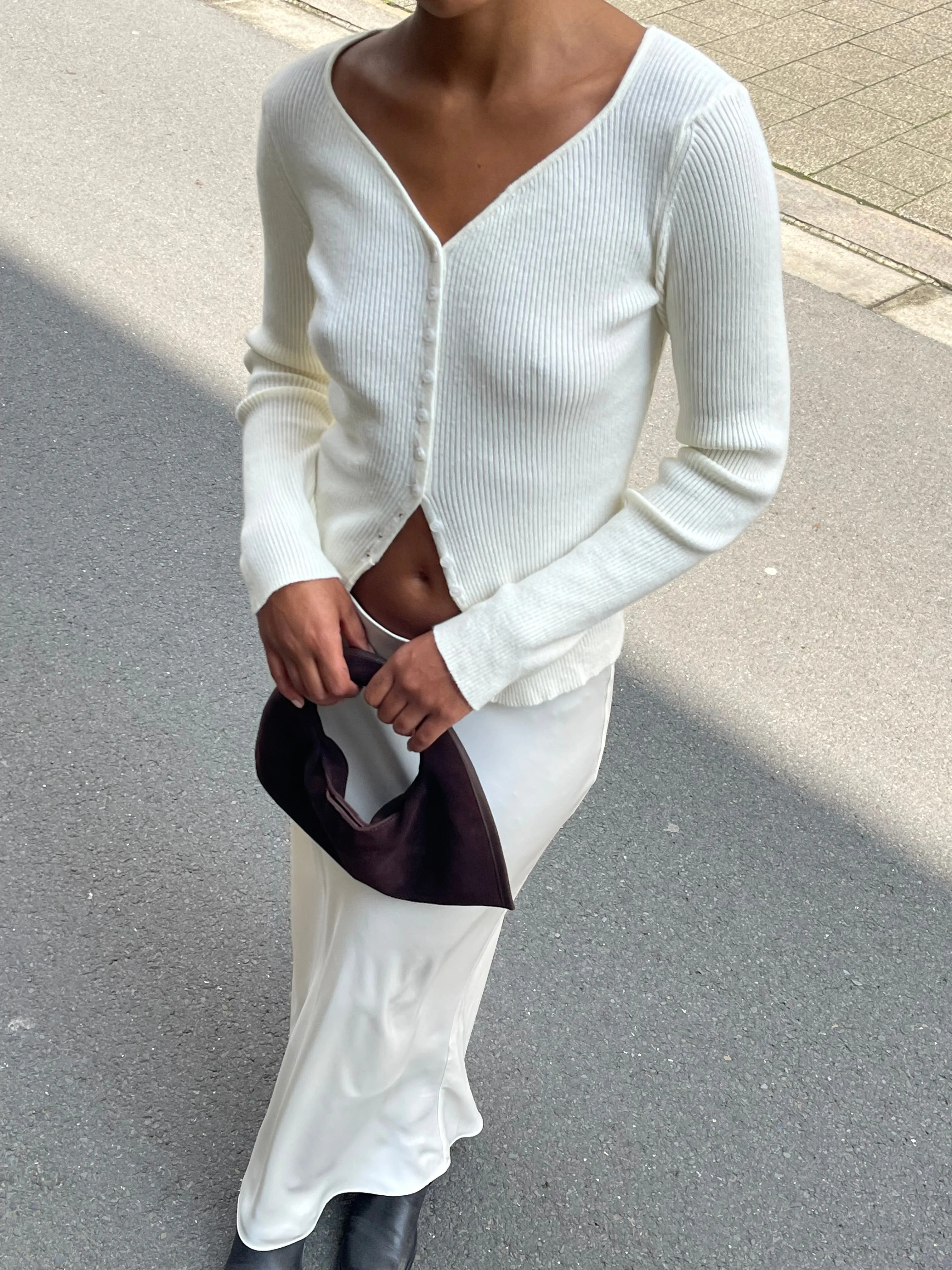 Classic Buttoned Cardigan Ivory