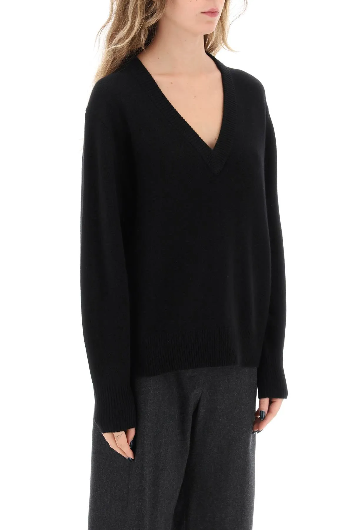 Guest In Residence The V Cashmere Sweater Black