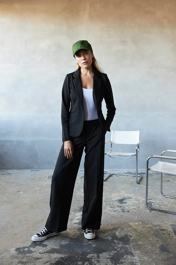Kate Blazer - Black