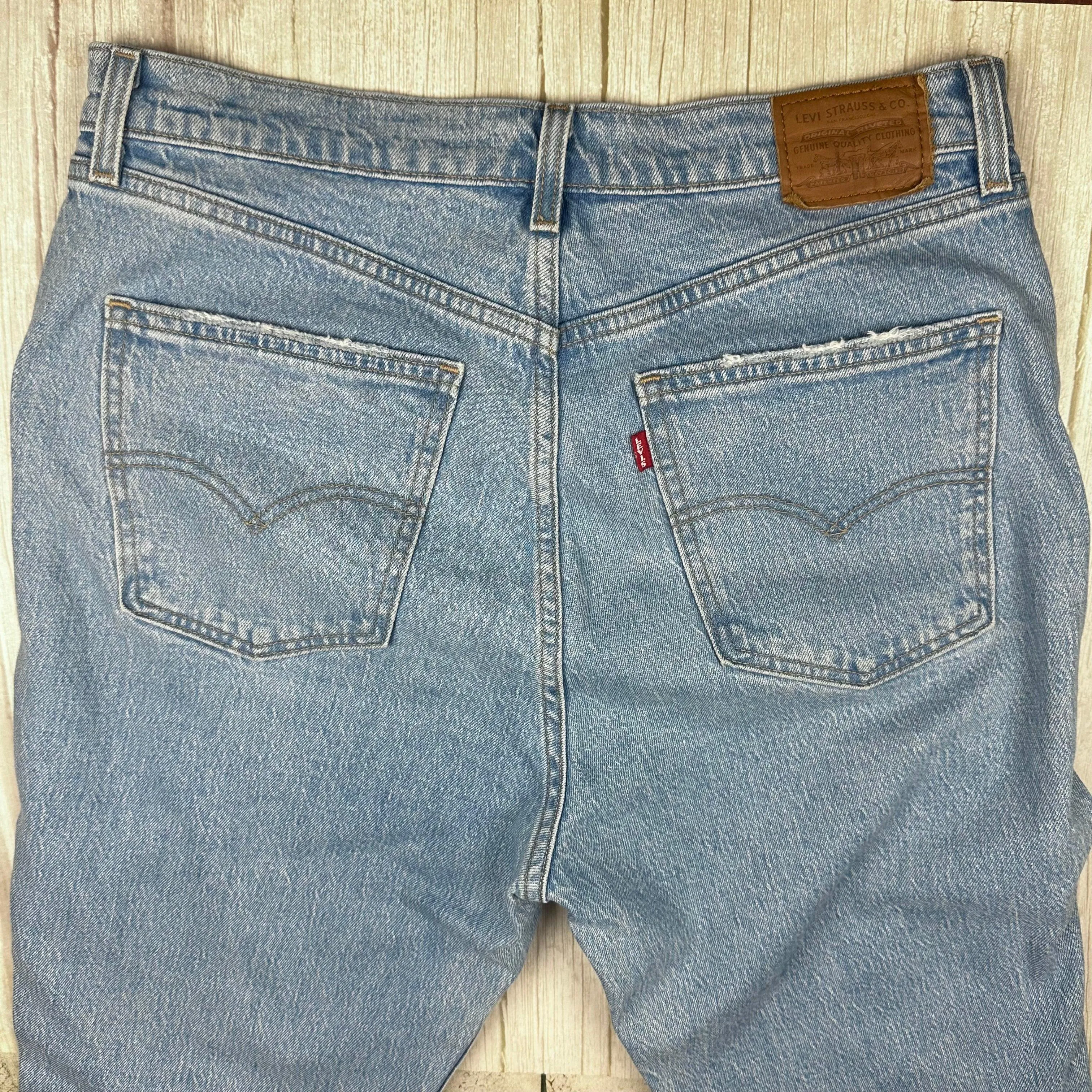Levis 70s High Flare Jeans -Size 32 or 14AU