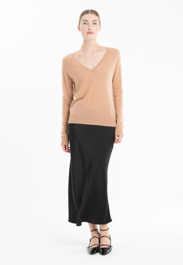 Ria 1 V-Neck Sweater with Band On the Sleeves in Light Camel/Beige Cashmere