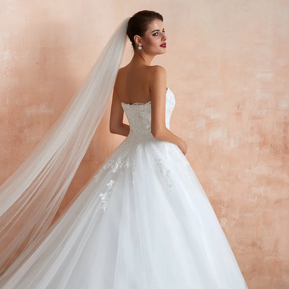 Stylish Long A-line Strapless Appliques Tulle Wedding Dress