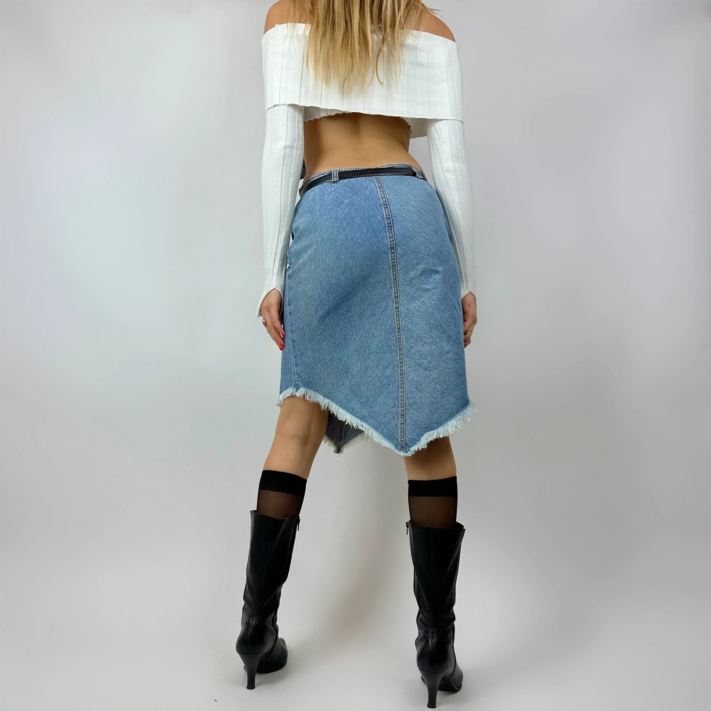 Vintage 90’s Light Wash Denim Midi Skirt (S)